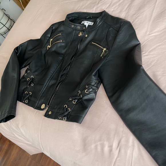 Black Leather Crop Jacket - Picture 2 of 6